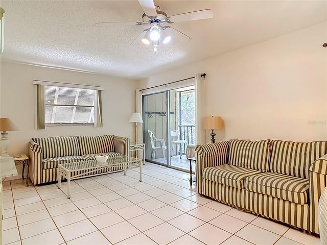 110 CYPRESS WOODS COURT 7D, Deltona, FL 32725