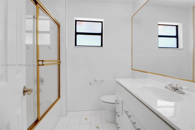 10031 SW 147th Pl, Miami, FL 33196