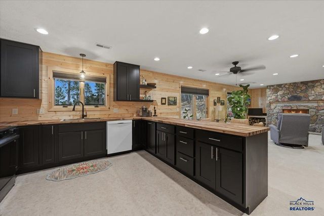 11975 THREE PEAKS PASS RD, Whitewood, SD 57793