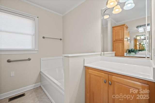 484 Stutts Road, Mooresville, NC 28117