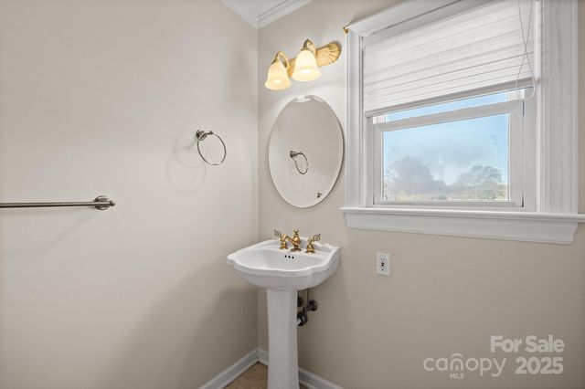 484 Stutts Road, Mooresville, NC 28117