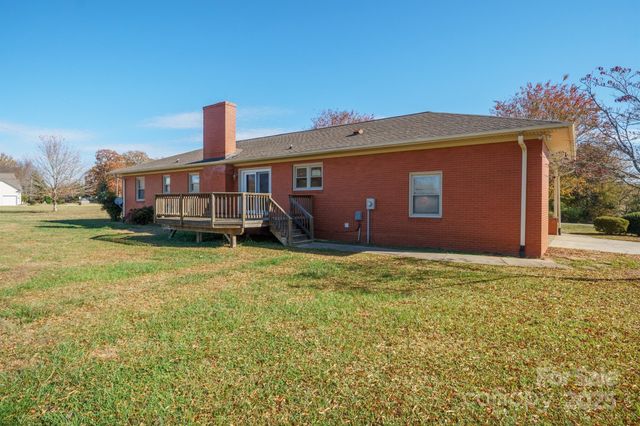 484 Stutts Road, Mooresville, NC 28117