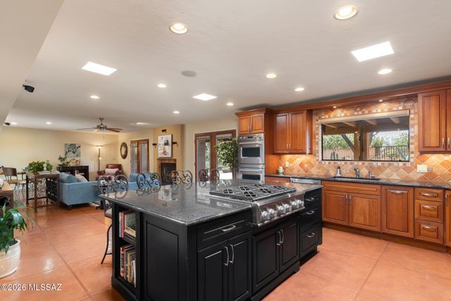 3575 N Pantano Road, Tucson, AZ 85750
