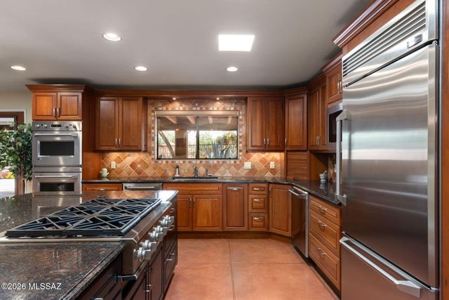 3575 N Pantano Road, Tucson, AZ 85750