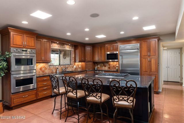 3575 N Pantano Road, Tucson, AZ 85750