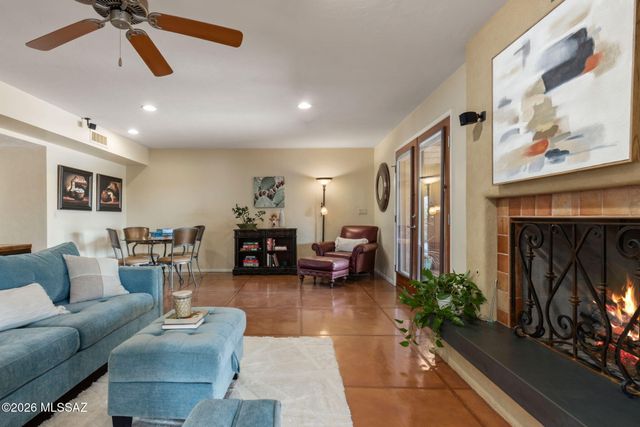 3575 N Pantano Road, Tucson, AZ 85750