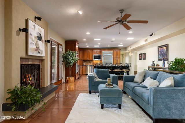 3575 N Pantano Road, Tucson, AZ 85750