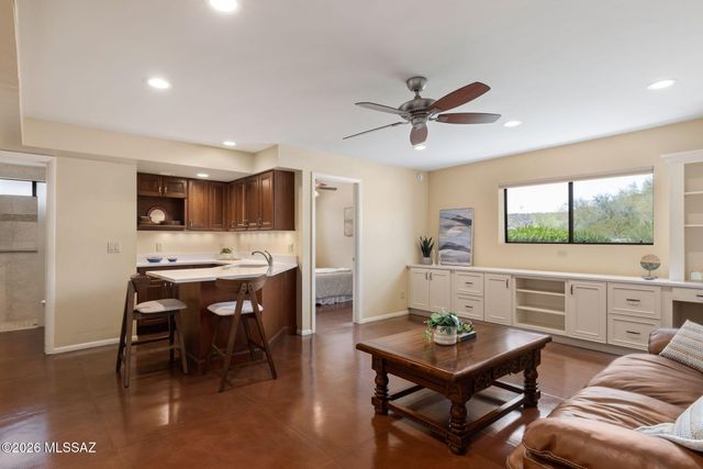 3575 N Pantano Road, Tucson, AZ 85750