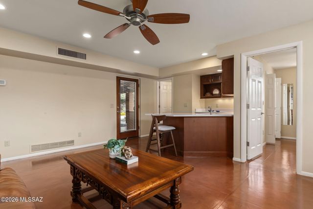 3575 N Pantano Road, Tucson, AZ 85750