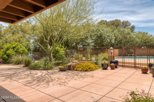 3575 N Pantano Road, Tucson, AZ 85750