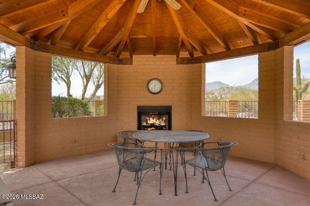 3575 N Pantano Road, Tucson, AZ 85750