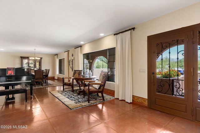 3575 N Pantano Road, Tucson, AZ 85750