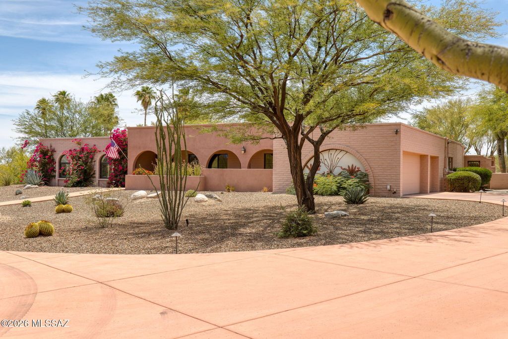 3575 N Pantano Road, Tucson, AZ 85750