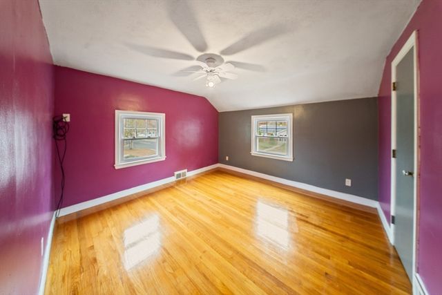 1078 Liberty St, Springfield, MA 01104