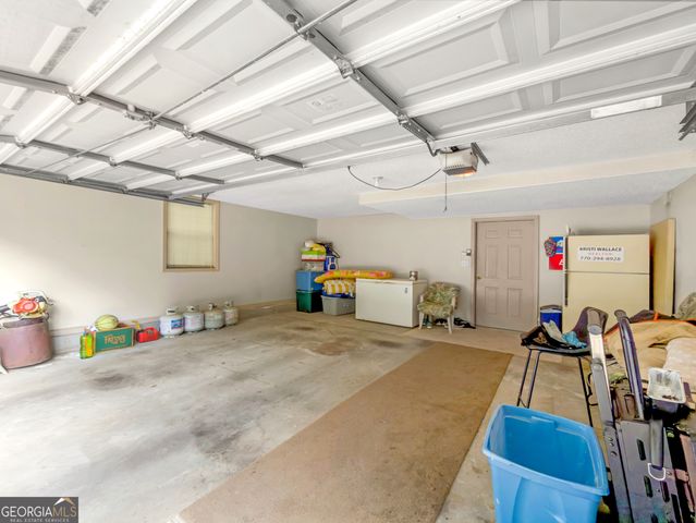 1048 Birdseye View, Locust Grove, GA 30248
