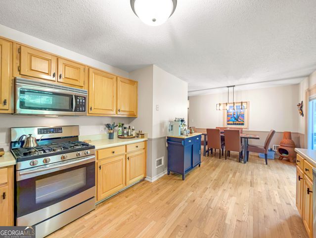1048 Birdseye View, Locust Grove, GA 30248