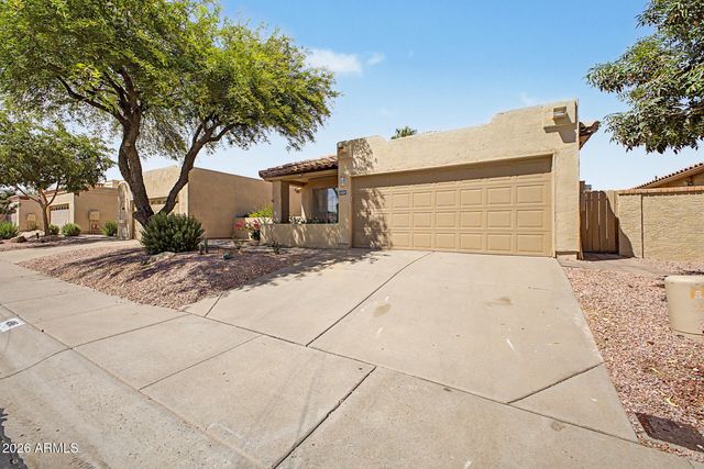 4606 E SHOMI Street, Phoenix, AZ 85044