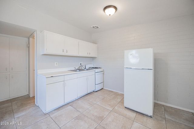 1017 S MARIANA Street 3, Tempe, AZ 85281