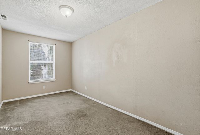 10776 Spring Valley Circle, Socorro, TX 79927