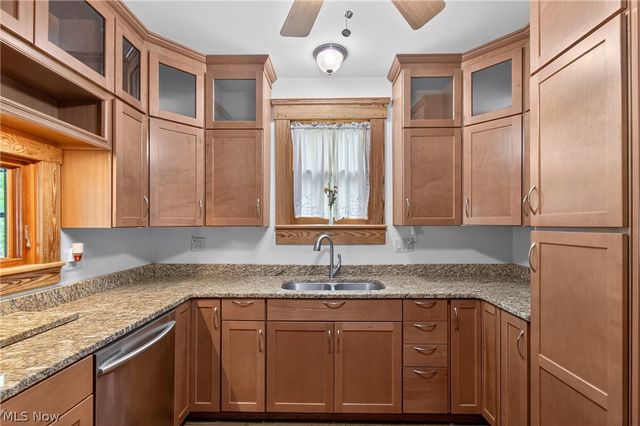 2443 3rd Street, Cuyahoga Falls, OH 44221