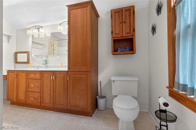 2443 3rd Street, Cuyahoga Falls, OH 44221