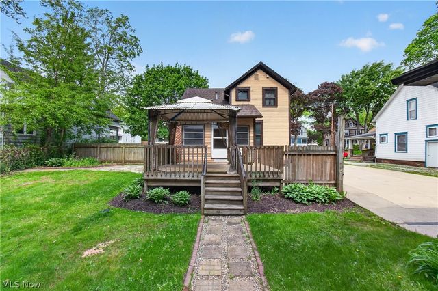 2443 3rd Street, Cuyahoga Falls, OH 44221