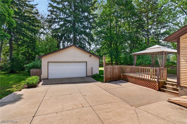 2443 3rd Street, Cuyahoga Falls, OH 44221