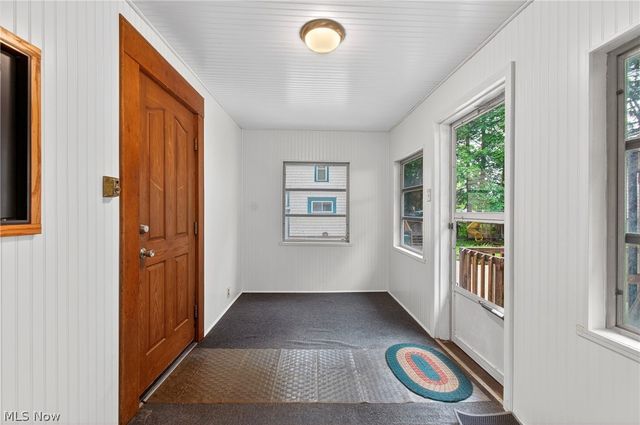 2443 3rd Street, Cuyahoga Falls, OH 44221
