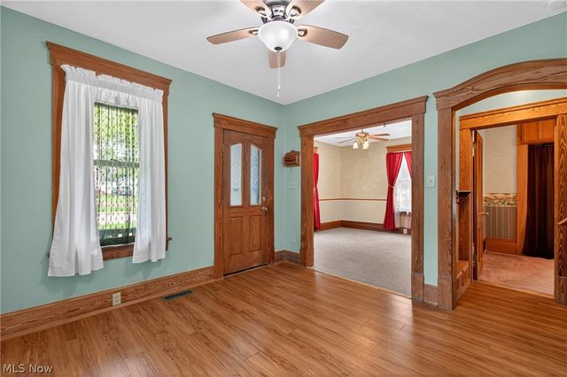 2443 3rd Street, Cuyahoga Falls, OH 44221
