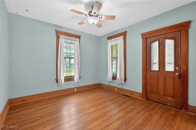 2443 3rd Street, Cuyahoga Falls, OH 44221