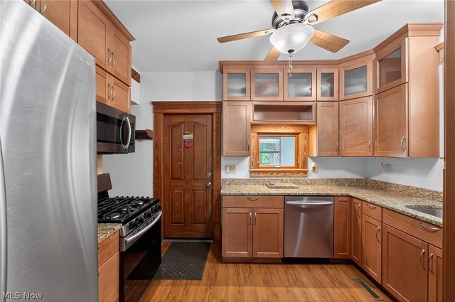 2443 3rd Street, Cuyahoga Falls, OH 44221