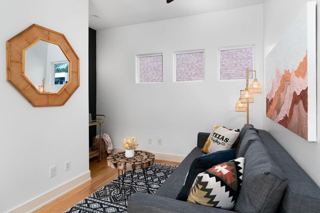 3012 Neal ST, Austin, TX 78702