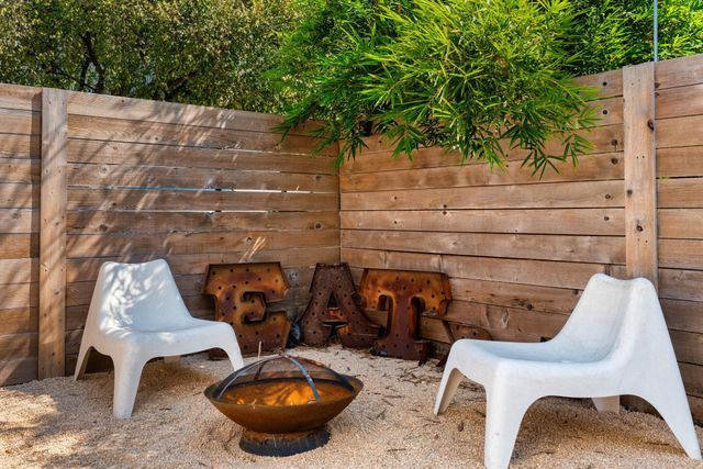 3012 Neal ST, Austin, TX 78702