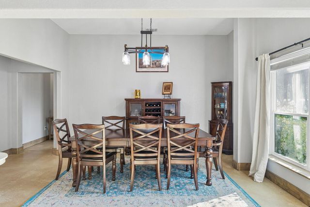105 Dillard Ln, Bergheim, TX 78004