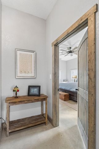 105 Dillard Ln, Bergheim, TX 78004