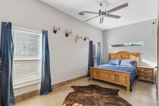 105 Dillard Ln, Bergheim, TX 78004