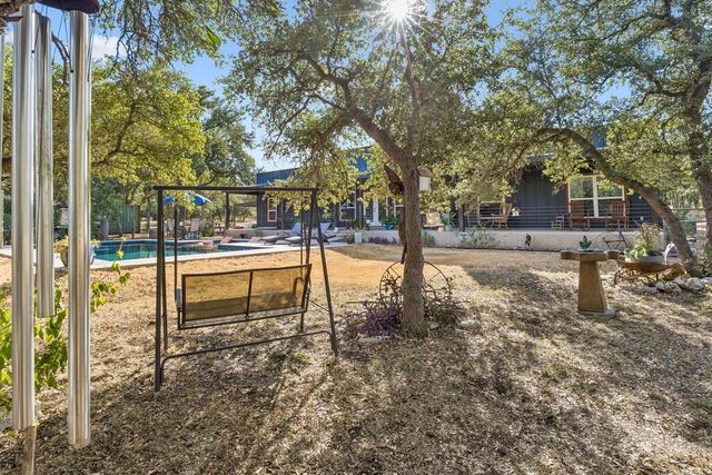 105 Dillard Ln, Bergheim, TX 78004