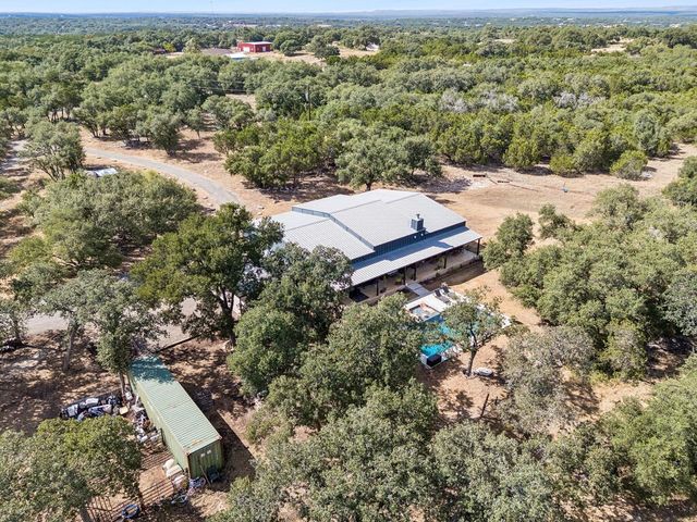 105 Dillard Ln, Bergheim, TX 78004