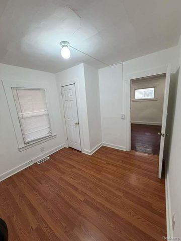 11819 Fleming Street, Hamtramck, MI 48212