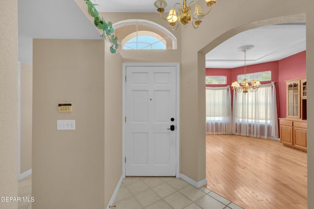 5508 VENTANA DEL SOL Drive, El Paso, TX 79912