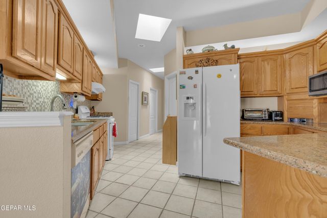 5508 VENTANA DEL SOL Drive, El Paso, TX 79912