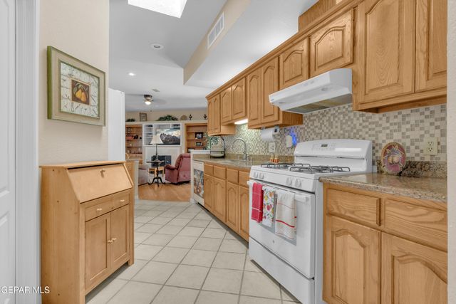 5508 VENTANA DEL SOL Drive, El Paso, TX 79912