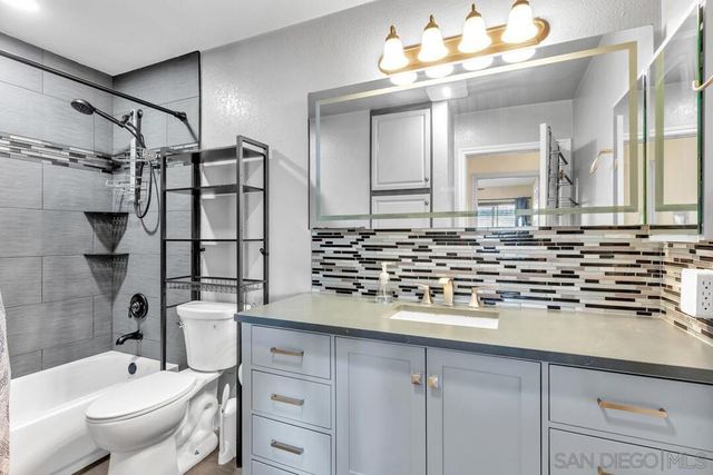 1631 Bayview Heights Dr 12, San Diego, CA 92105