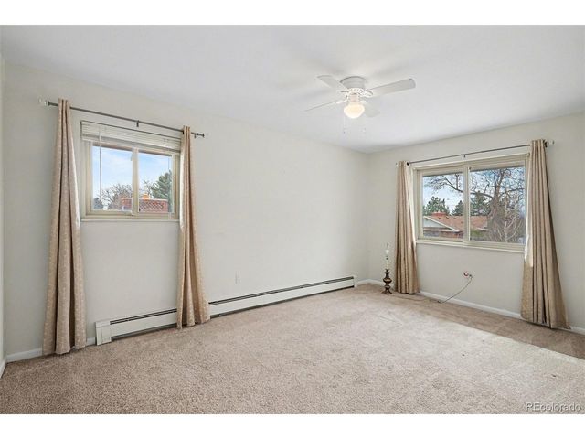 6169 W Roxbury Pl, Littleton, CO 80128