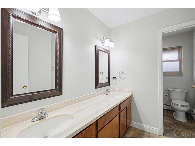 6169 W Roxbury Pl, Littleton, CO 80128