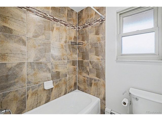 6169 W Roxbury Pl, Littleton, CO 80128