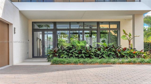 16772 Botaniko Drive S, Weston, FL 33326