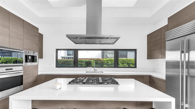 16772 Botaniko Drive S, Weston, FL 33326
