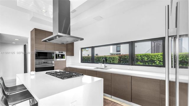 16772 Botaniko Drive S, Weston, FL 33326