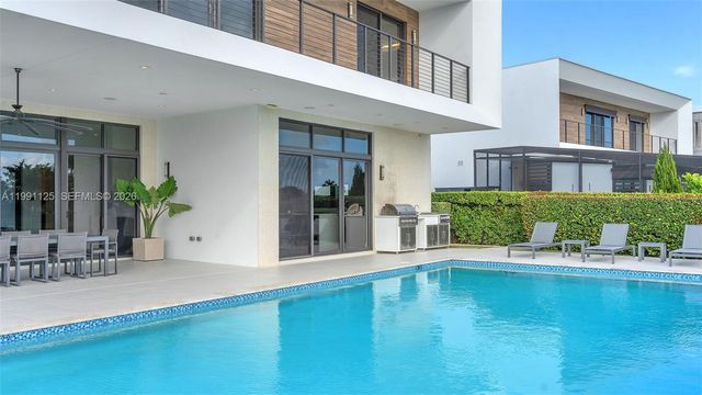 16772 Botaniko Drive S, Weston, FL 33326